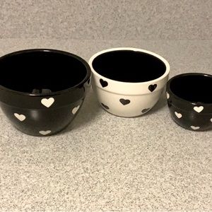 Terramoto Ceramic Bowls - set of 3 - Black & White with hearts- Valentine’s Day